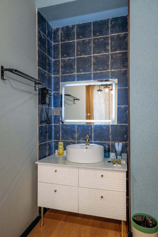 Apart Hotel Console Тбилиси Екстериор снимка