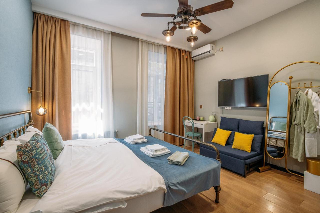 Apart Hotel Console Тбилиси Екстериор снимка