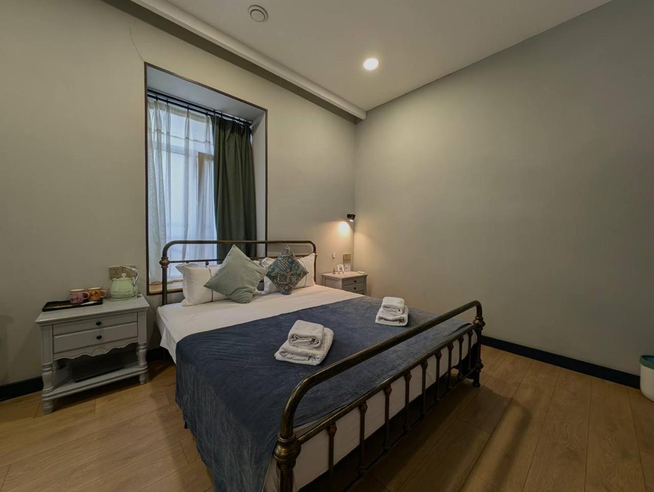 Apart Hotel Console Тбилиси Екстериор снимка
